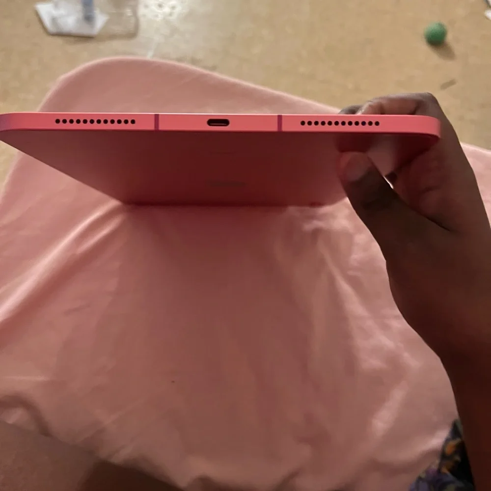 This is pink ipa d the fingerprint sensor doesn’t work still can turn iPad on